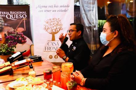 Globos aerostáticos, mezcal y muestra ganadera en la Feria Regional del Queso en Villa de Reyes