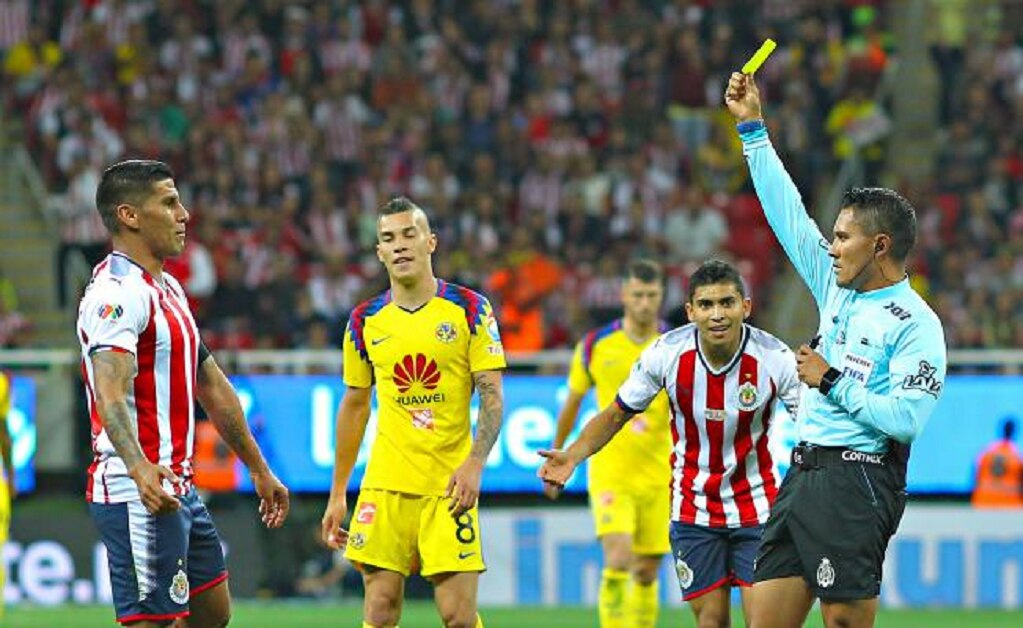 Las más grandes polémicas del Clásico Nacional