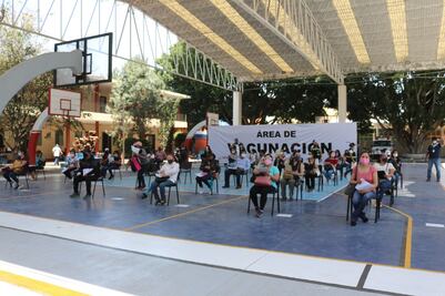 En SLP, 68 mil 600 empleados de la educación reciben dosis única de vacuna CanSino