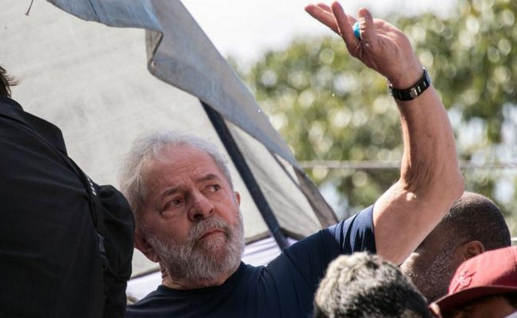  Desde prisión, Lula desea buena suerte a AMLO