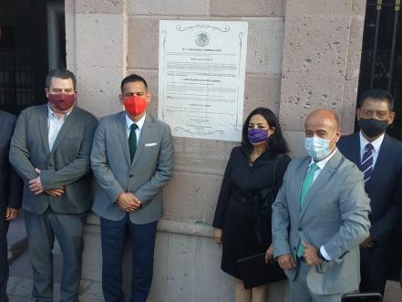 Ponen bandos solemnes que anuncian a Ricardo Gallardo como gobernador de SLP