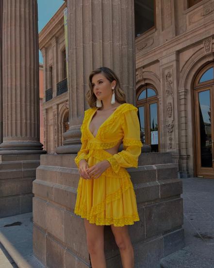 Karen Bustos, la belleza potosina que representará a México en Miss Charm Internacional