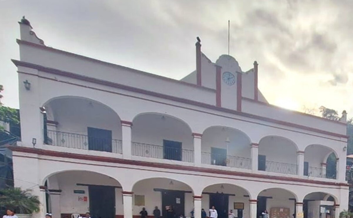 Tensión en Tancanhuitz: Así se vivió la elección para sustituir al edil asesinado, Jesús Franco Larraga