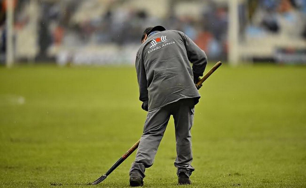 Fecha FIFA servirá para restaurar césped del Estadio Azteca