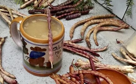 Atole de mezquite, tradicional de Mexquitic de Carmona, para disfrutar con el clima frío