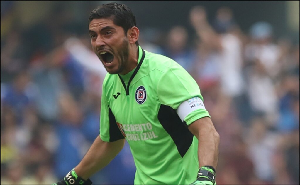 Jesús Corona abandonaría a Cruz Azul