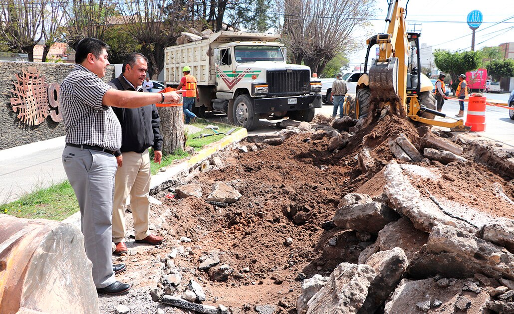 Gobierno municipal da mantenimiento a avenida Himno Nacional