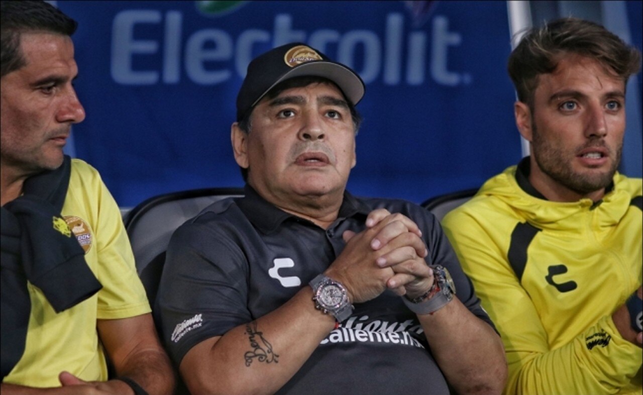  Investigan a Diego Maradona por dedicarle triunfo a Nicolás Maduro