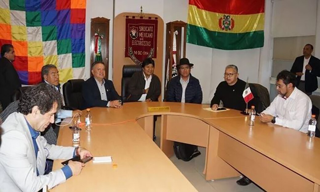 Evo Morales no para; ahora visita sede del SME y se reúne con sindicatos