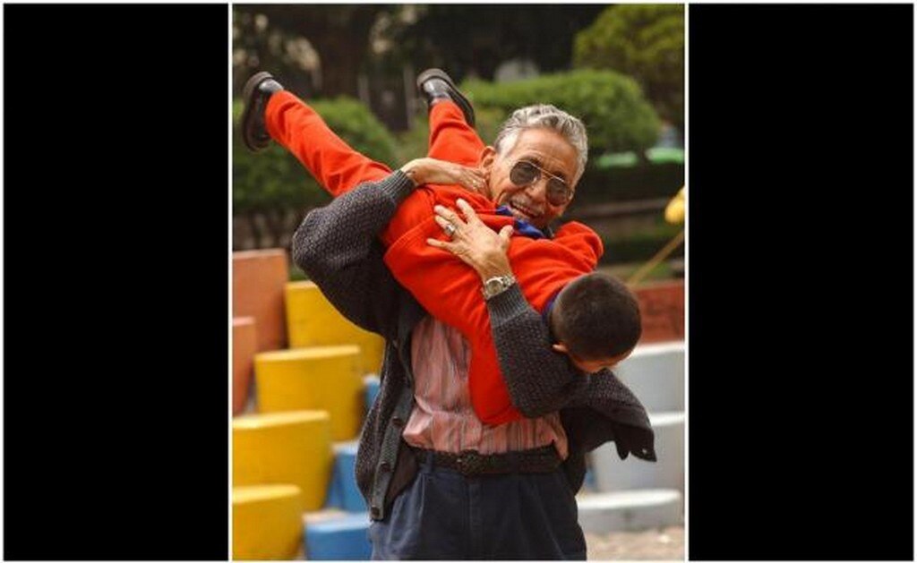 Impulsan pago a abuelos que cuiden de sus nietos