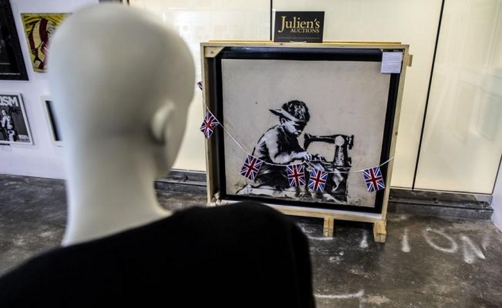 Decomisan obras de Banksy por falta de seguro