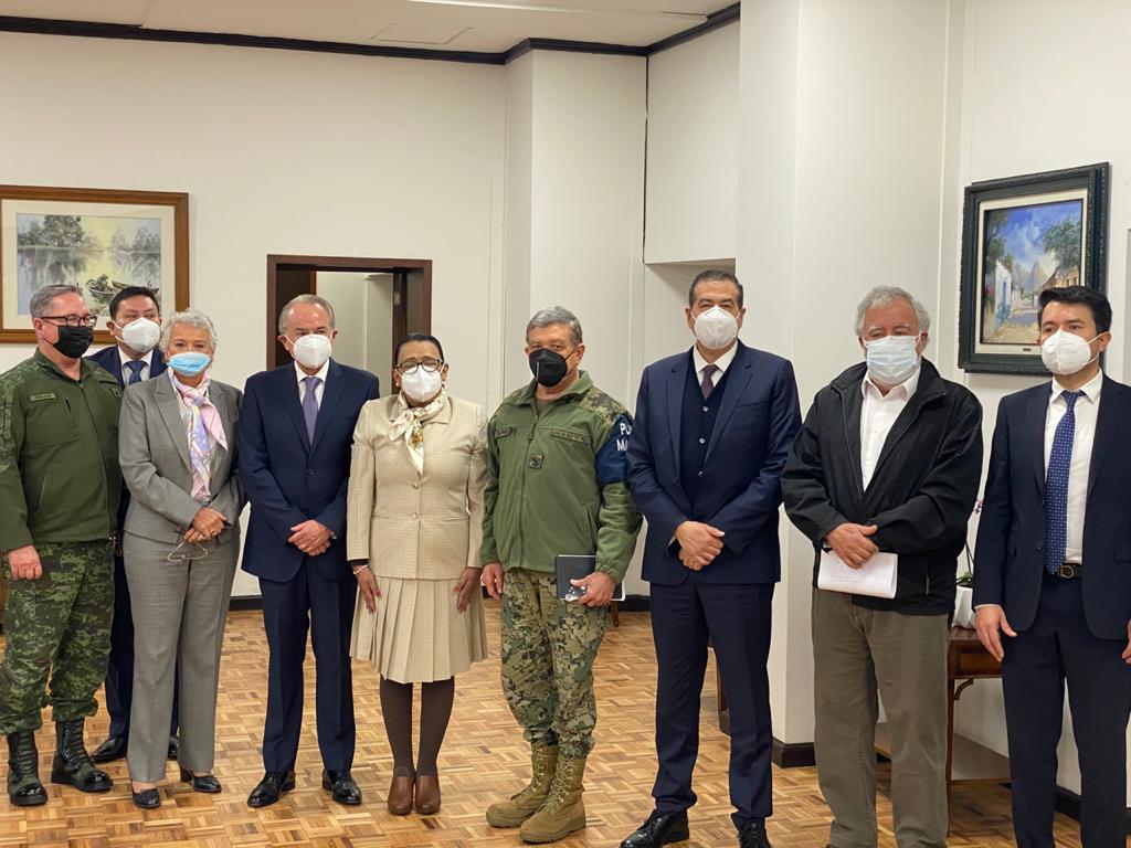 Carreras López se reúne con gabinete de seguridad en Palacio Nacional