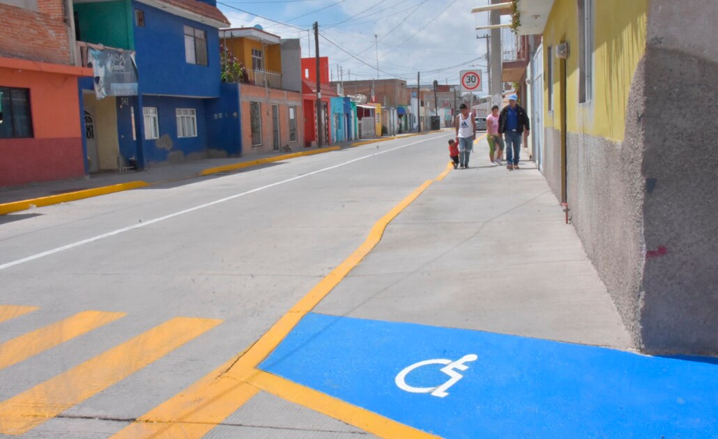 Inauguran pavimentación de la calle Berriozábal en SGS