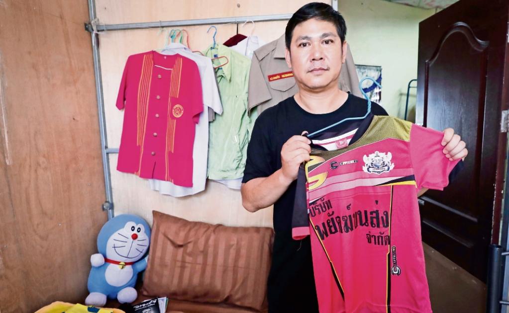 Niños rescatados de cueva se harán monjes, dice familiar