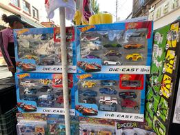 Comercio informal pierde terreno en SLP ante ola de tiendas chinas; esperan recuperación en fiestas decembrinas 