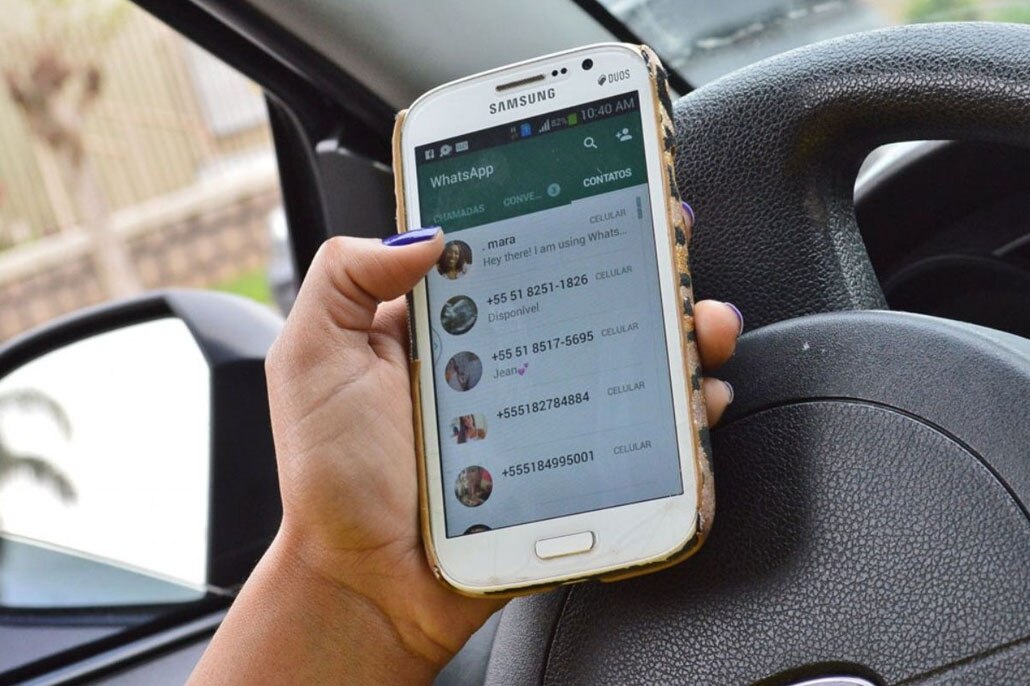 Sanción por usar celular al conducir no es recaudatoria, asegura legislador