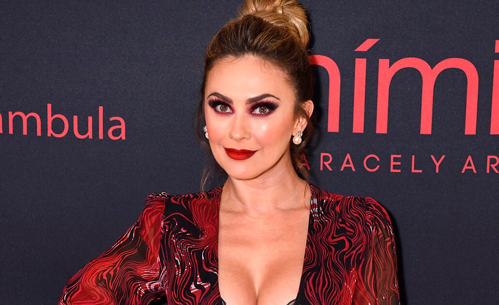 Sorprende diminuta cintura de Aracely Arámbula