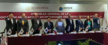 Gustavo Puente Orozco rinde protesta como presidente de AMSDE