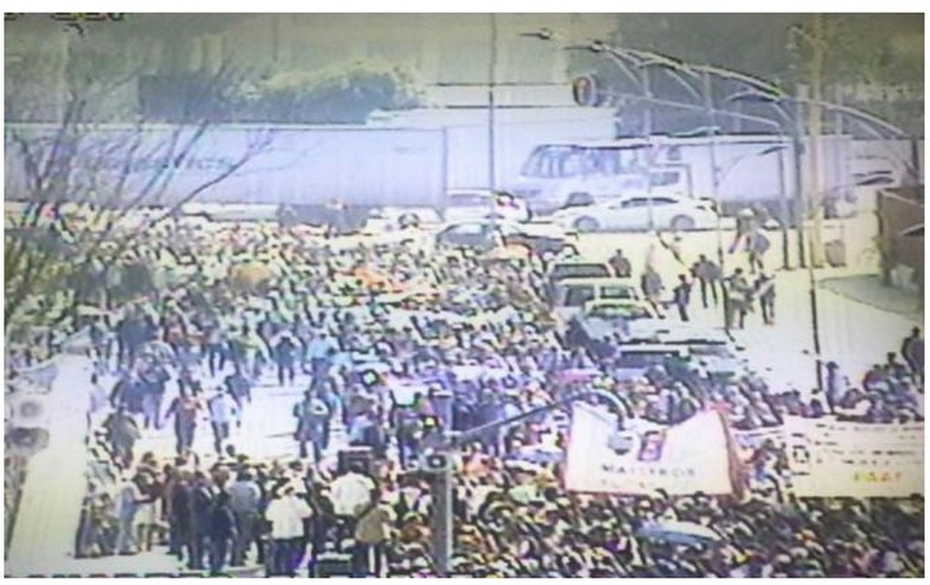 Maestros marchan por regreso de Elba Esther y por la reforma educativa