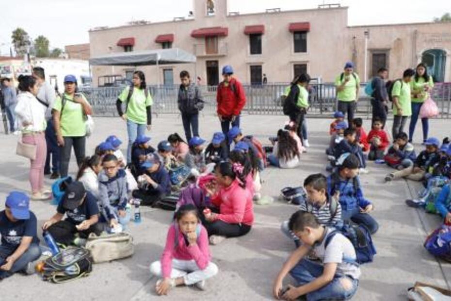 250 niños recorren sitios históricos de Soledad