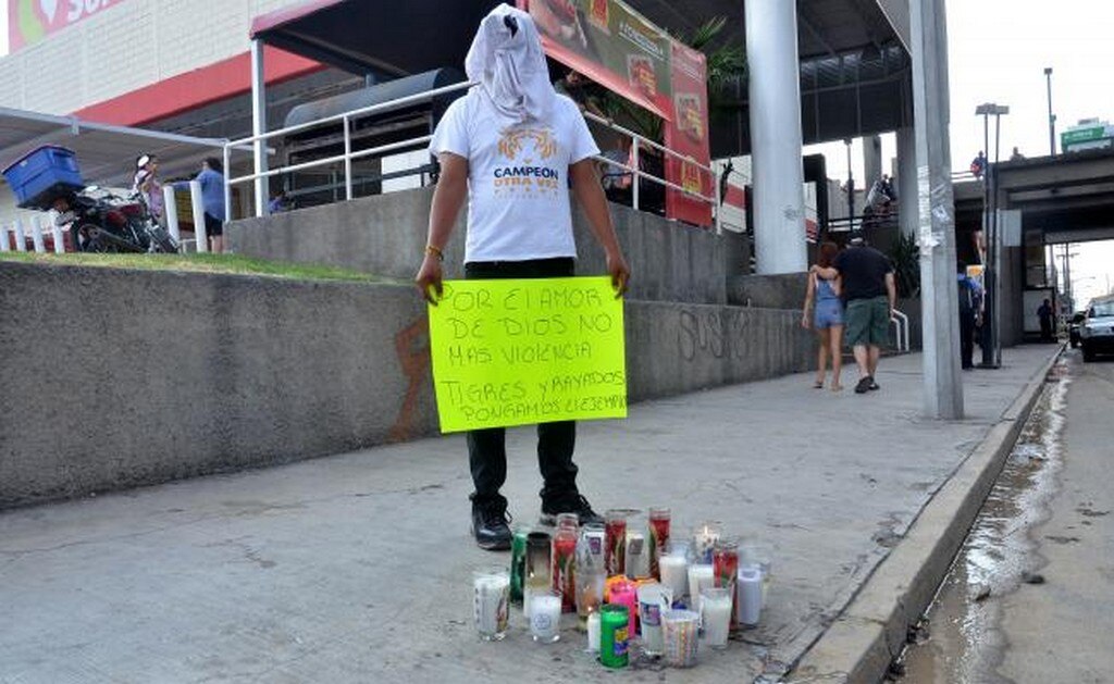  Oraciones y veladoras para el aficionado de Tigres