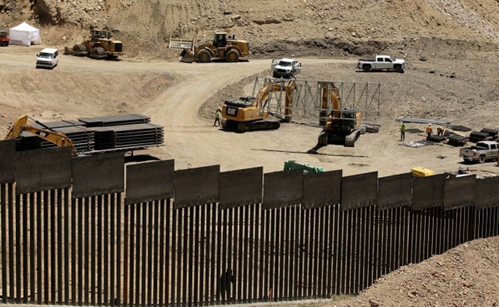 Construcción de la barrera fronteriza entre Estados Unidos y México (Foto: Reuters)