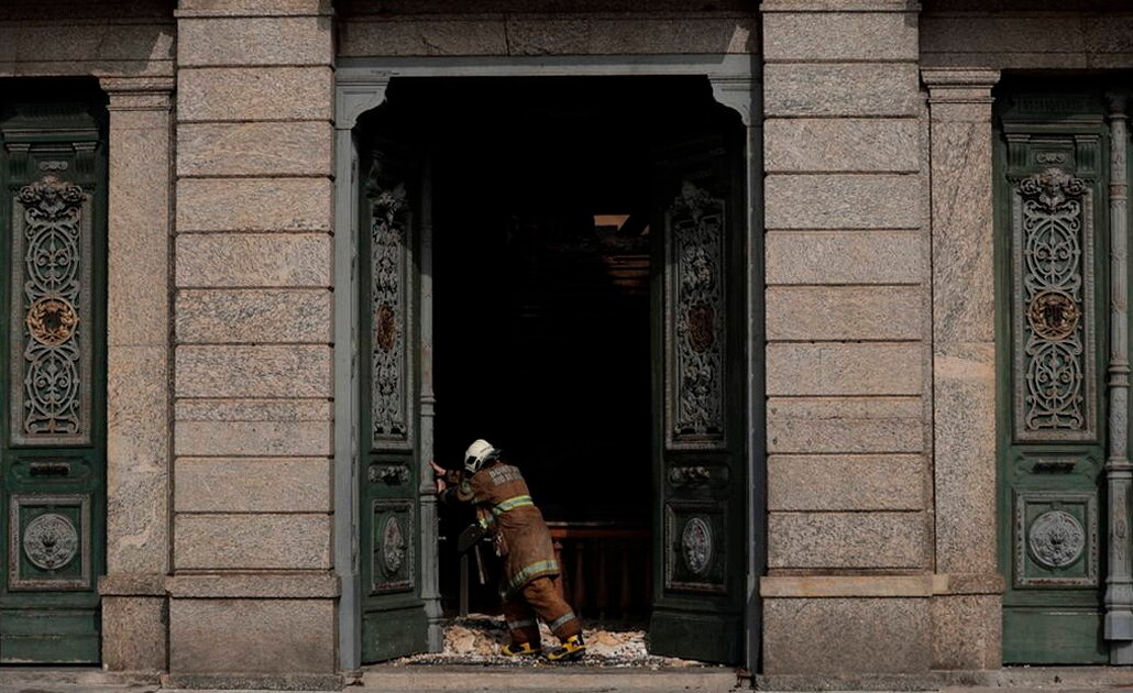 Incendio que destruyó el Museo Nacional de Brasil se originó en el aire acondicionado