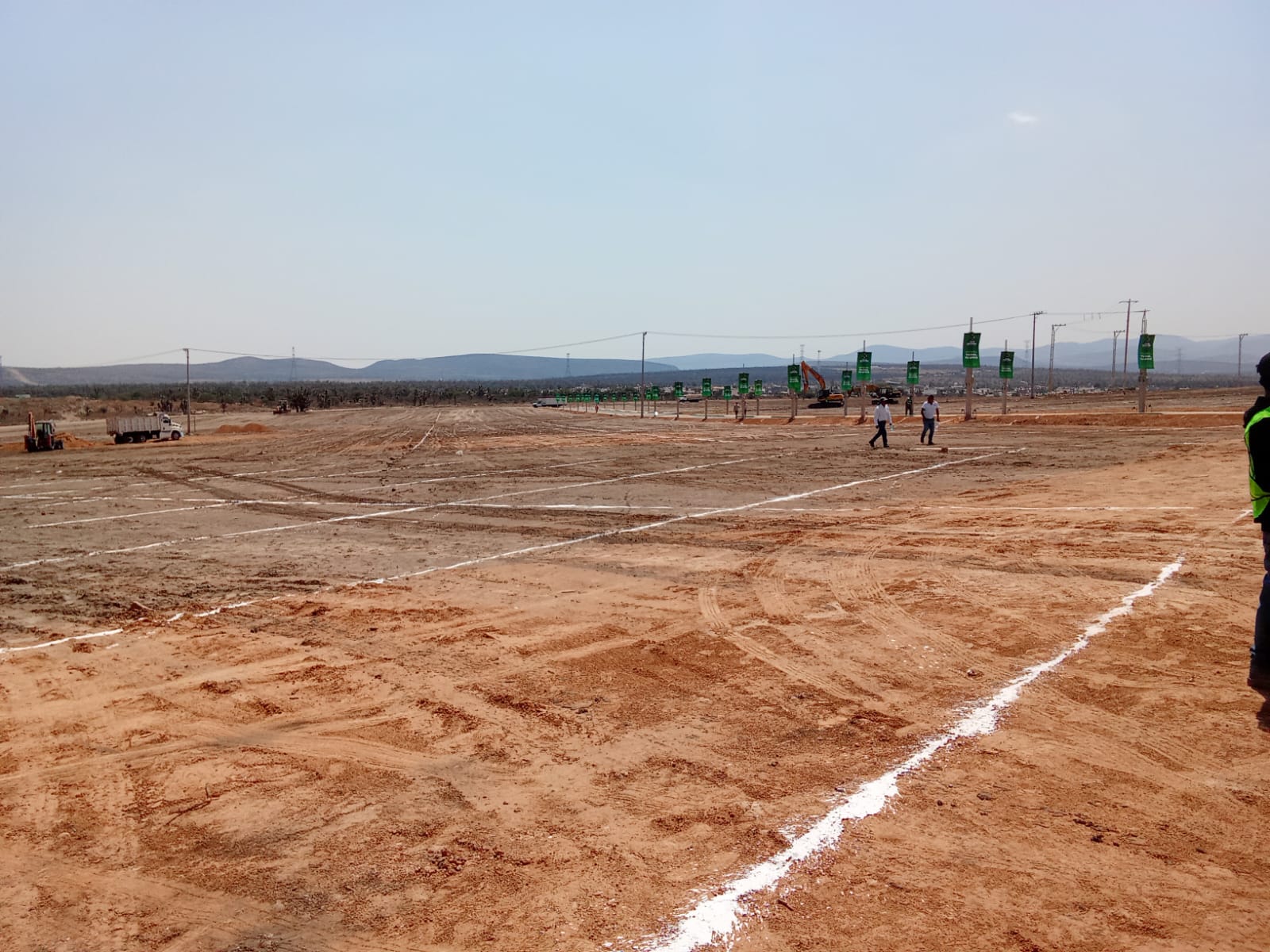 Entrega gobierno de SLP los primeros terrenos gratis. Foto: Samuel Estrada