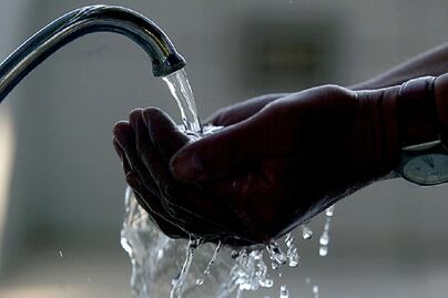 Costo del agua afecta a Interapas