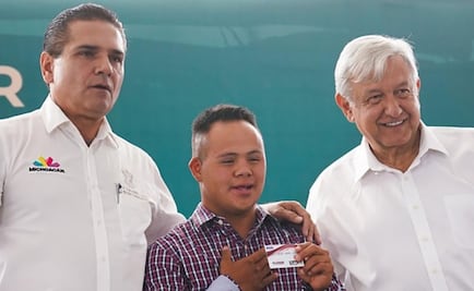 AMLO anuncia censo para acabar con aviadores en magisterio de Michoacán