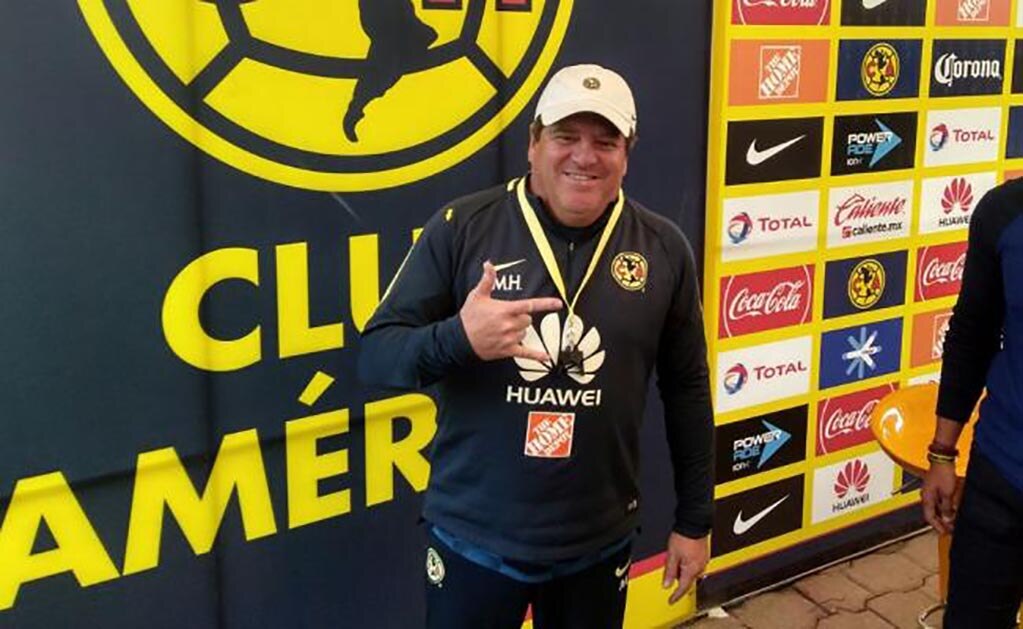 "Chicharito" Hernández podría ser una opción para el América