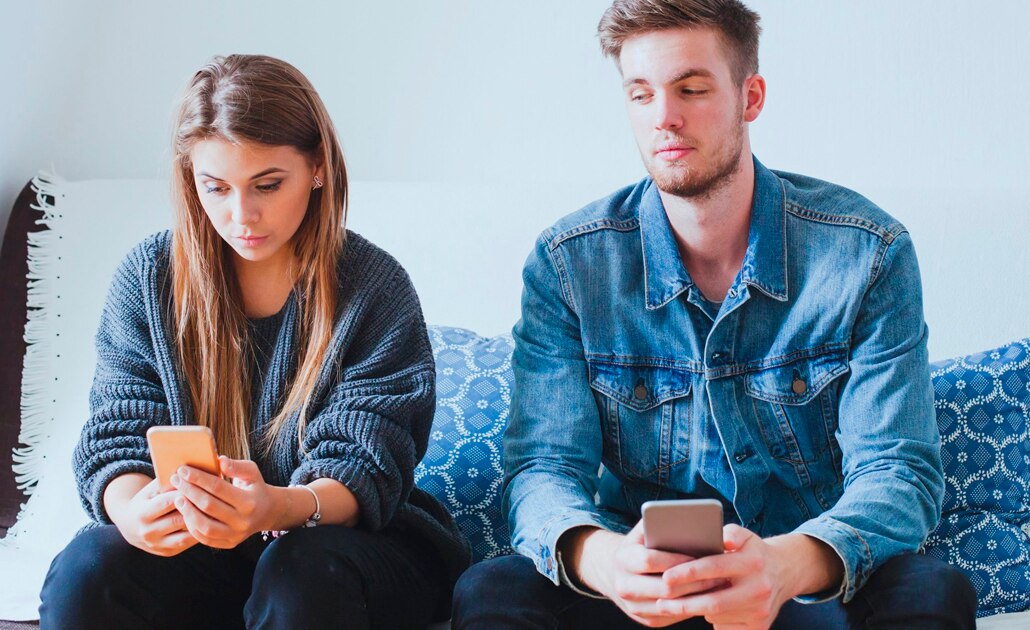 YouTube retira videos que enseñan a espiar a tu pareja