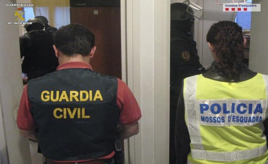  Español vivió con el cadáver de su madre casi un año para cobrar su pensión