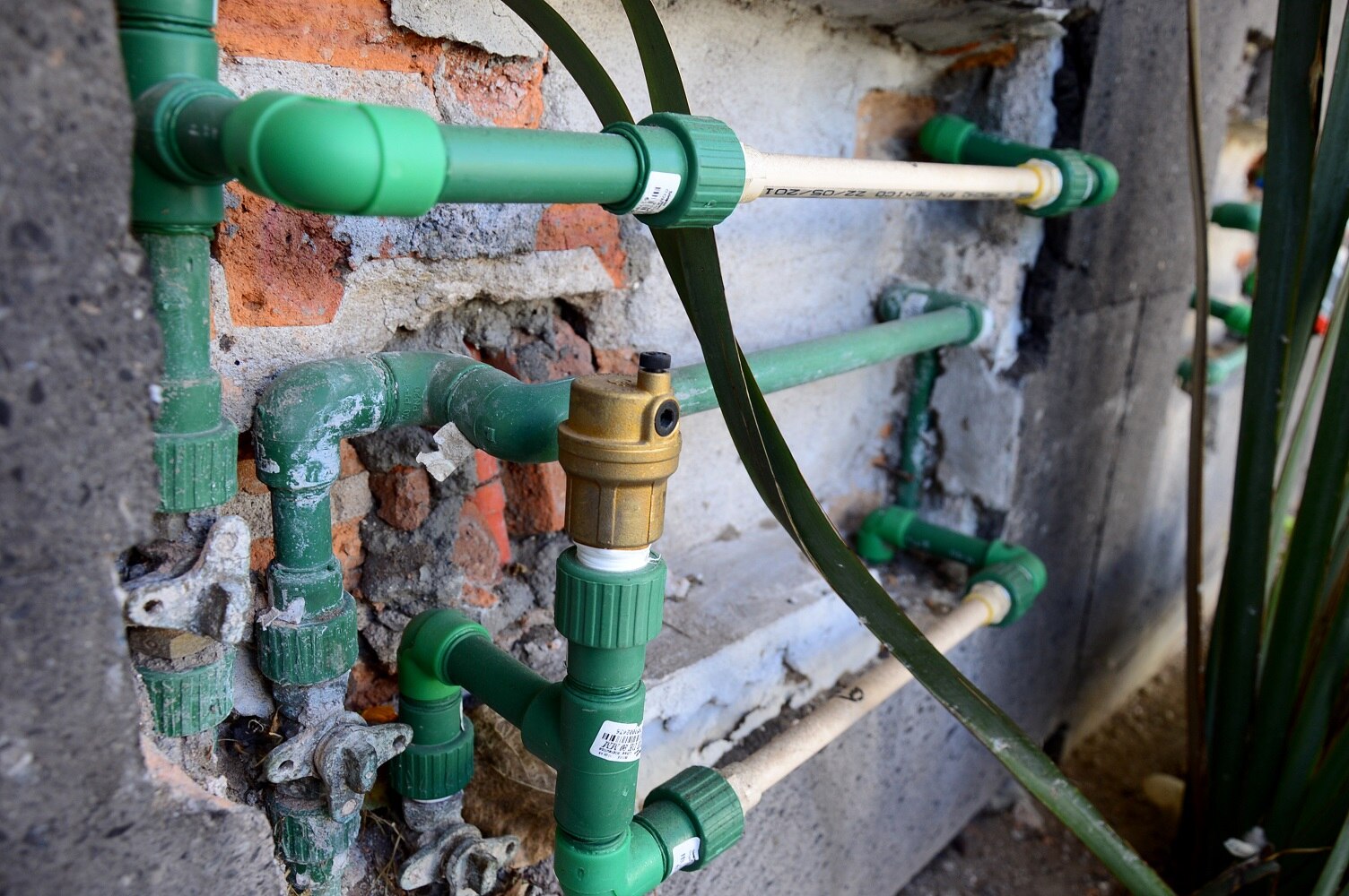 IP inconforme con clausura de tomas clandestinas de agua