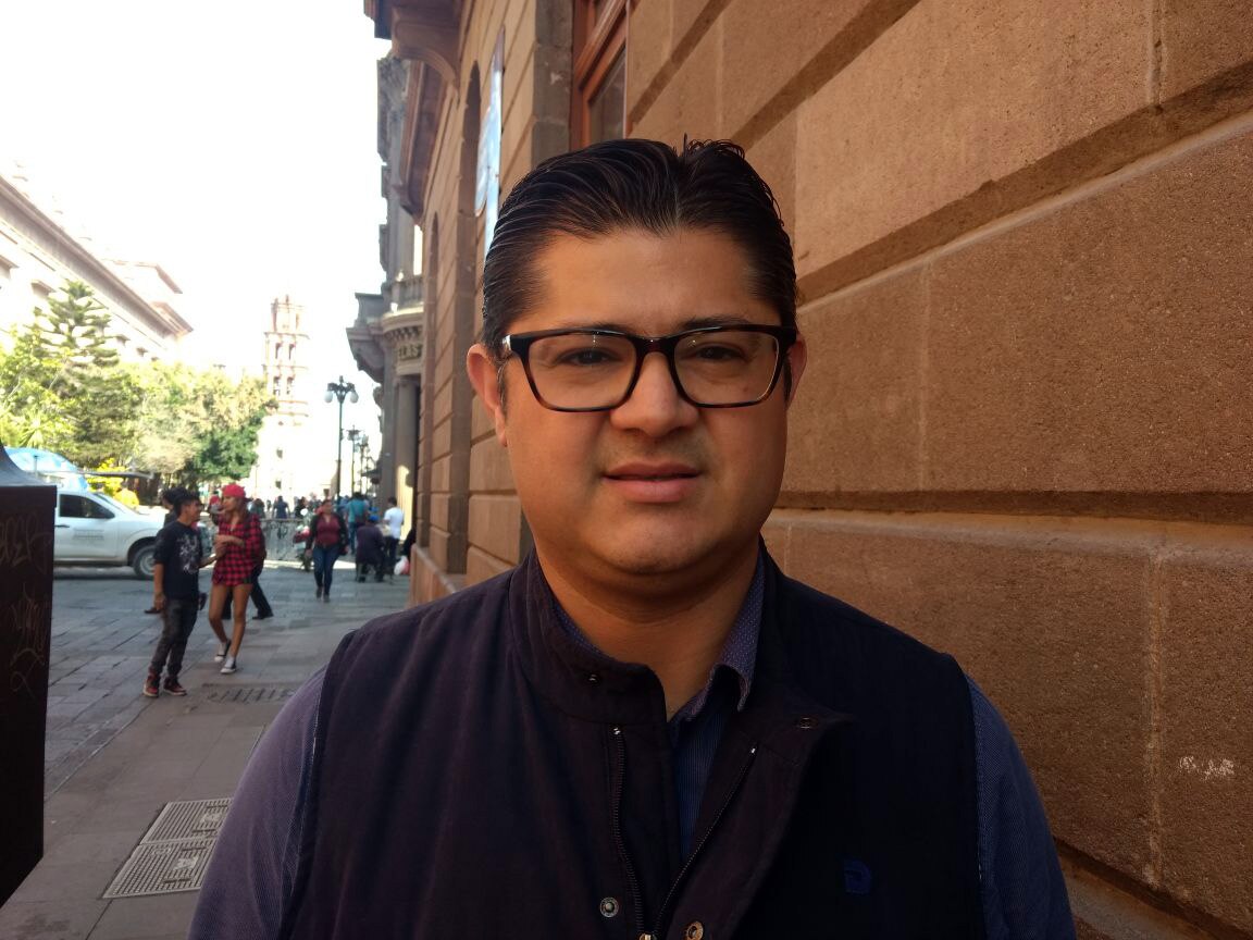 Raymundo Ramírez prepararía iniciativas para congreso