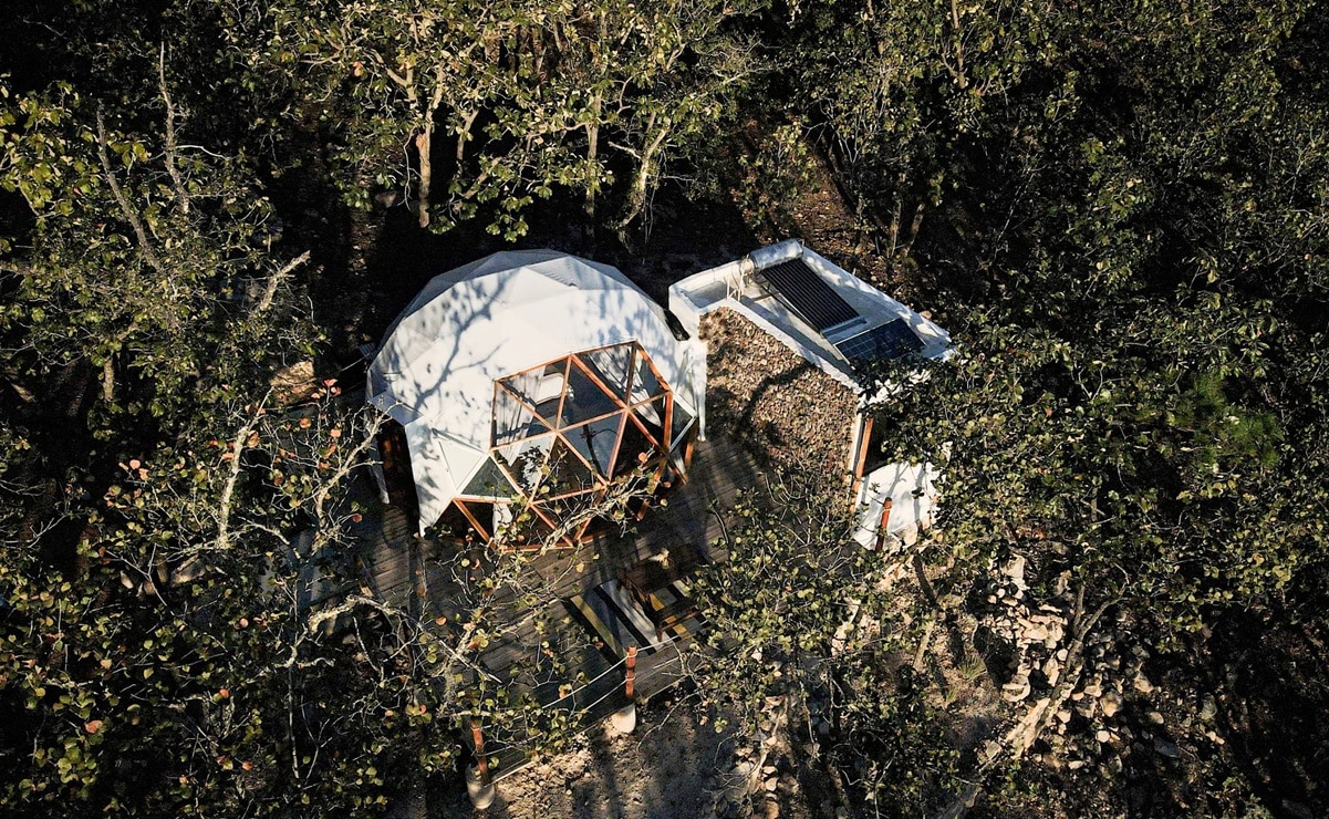 Fisterra San Luis Potosí: glamping en domos y tipis. Foto: Facebook Fisterra Luxury Eco-Camping.