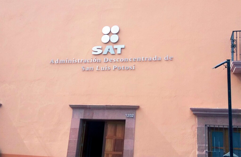 Usuarios reportan venta de citas para trámites del SAT