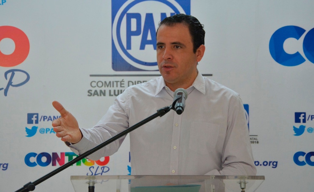Consulta sobre NAICM, un ejercicio de partido y no de gobierno: PAN
