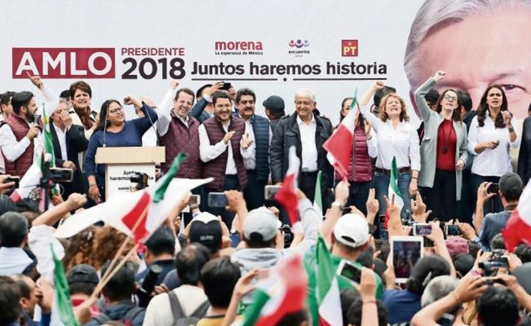 Andrés Manuel López Obrador, candidato presidencial de Morena, PT y PES, realizó un mitin en la delegación Benito Juárez y ofreció resolver el caso de Mexicana de Aviación, y sacar la verdad de la desaparición de los 43 normalistas. Foto: BERENICE FREGOSO