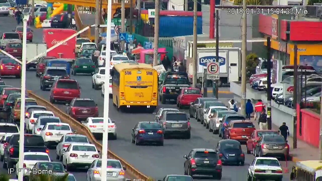 Policía vial reporta bloqueos vehiculares