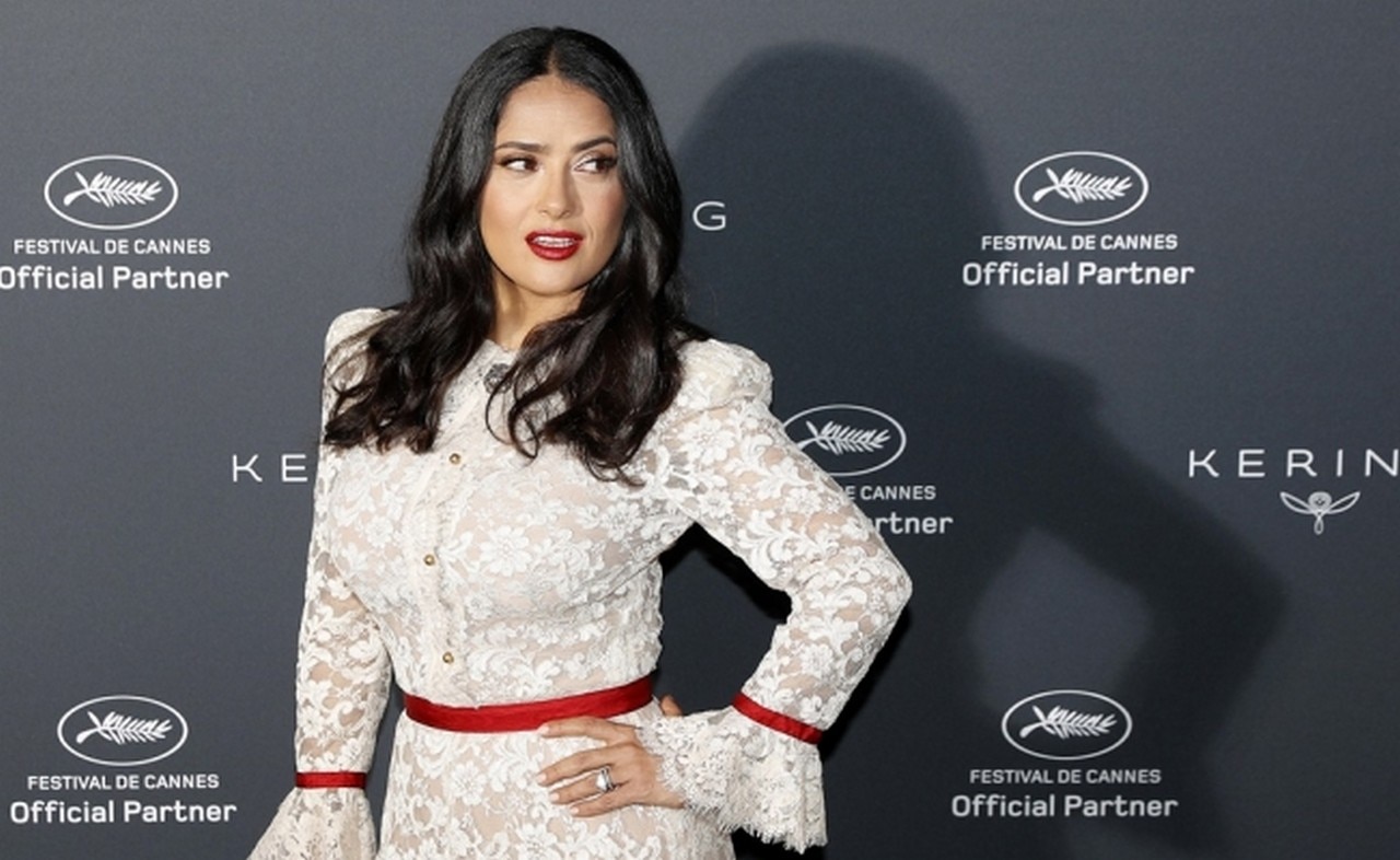  Salma Hayek será la voz en Latinoamérica de la serie "Nuestro planeta"