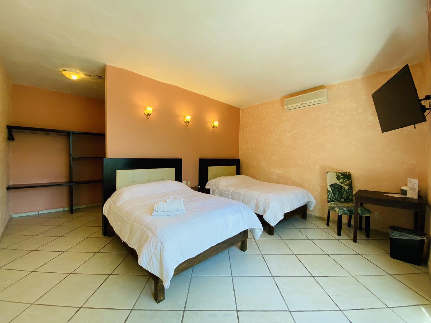 Habitaciones del hotel. Foto: FB, Hotel Camino Surreal Xilitla