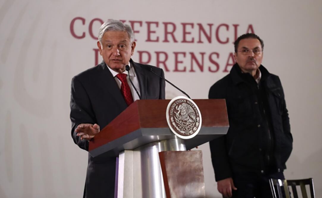 AMLO llama a empresas petroleras a producir más; se respetarán contratos, afirma