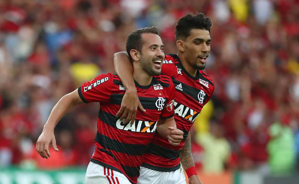 Jugadores del Flamengo celebrando la anotación de Everton Ribeiro en la Copa de Brasil. FOTO/ REUTERS.