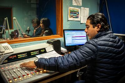Radio Universidad celebrará 27 años al aire con programa especial