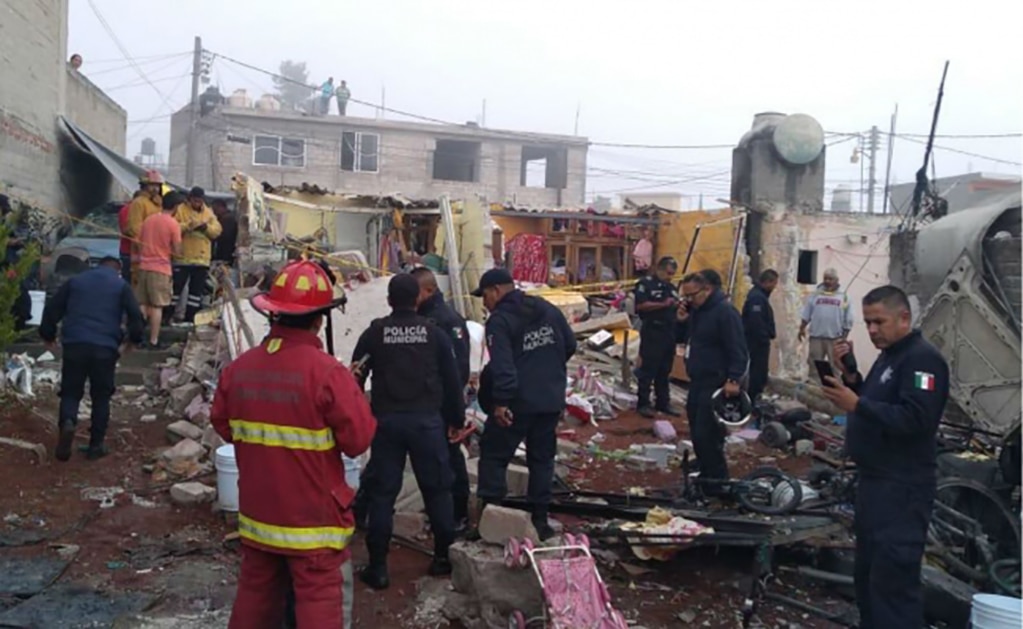 Papá y su bebé mueren en explosión de polvorín en Tultepec