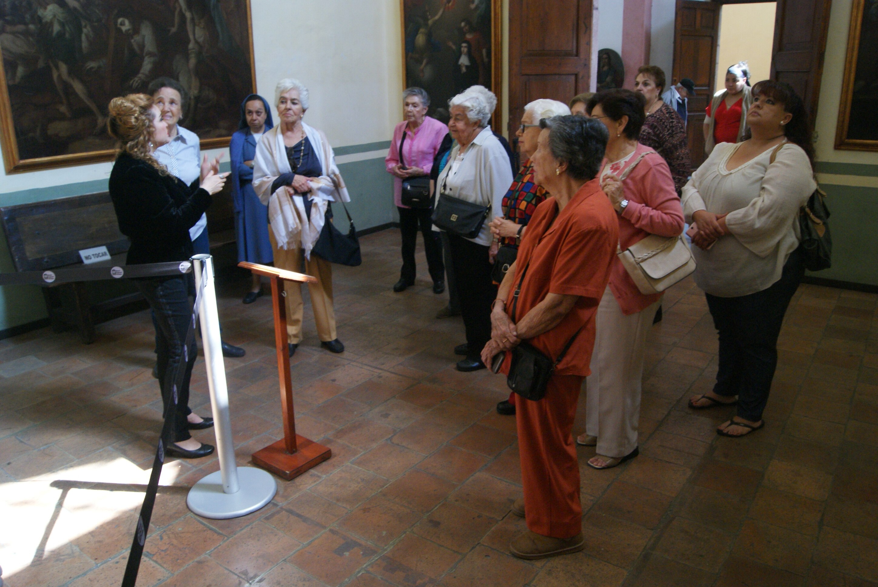 Museo desarrolla visitas bilingües para personas sordas