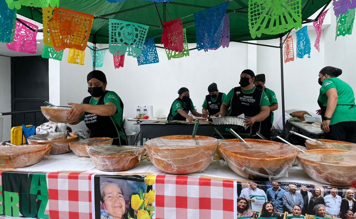 Soledad comparte su gastronomía en la Fenapo. Fotos: Humberto Torres