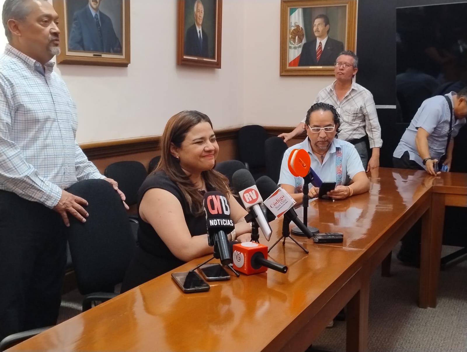 “No se está pagando sueldo a funcionarios con licencia”, aclara alcaldesa interina de SLP