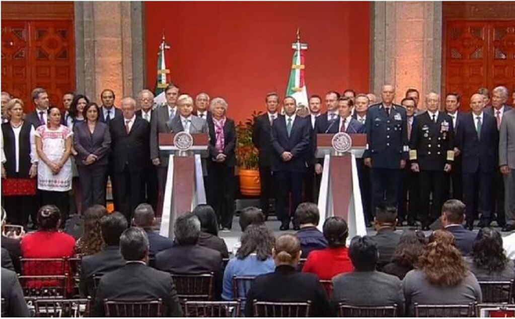 Tanto Peña Nieto como López Obrador agradecieron la cooperación que se ha dado para este proceso. Foto: Especial